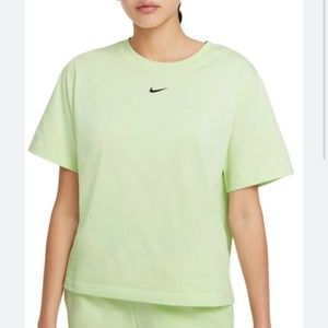 Nike Womens Tee